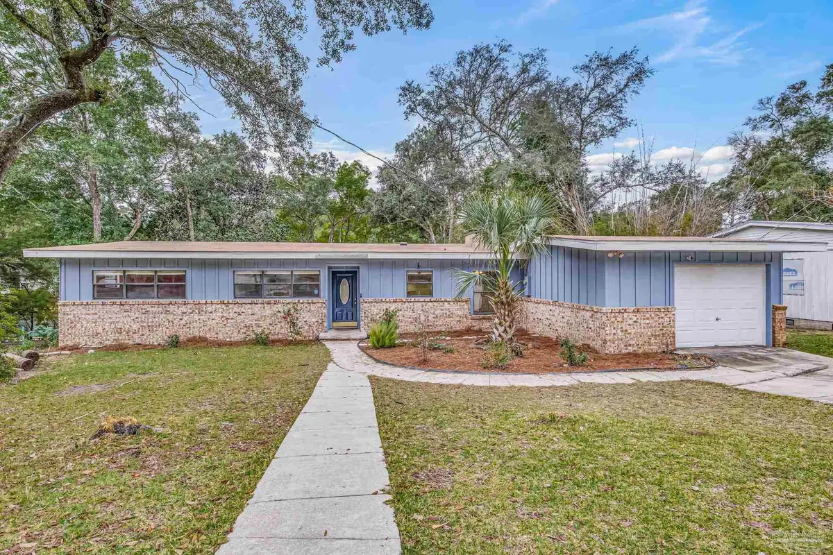 6509 Lakeshore Dr, Milton, FL 32570 - Image #1