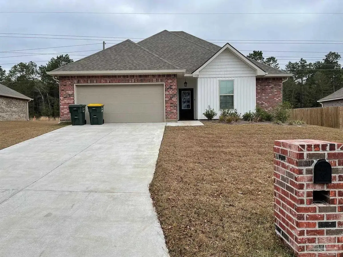 5723 Maggie Rose Cir, Milton, FL 32570 - Image #1