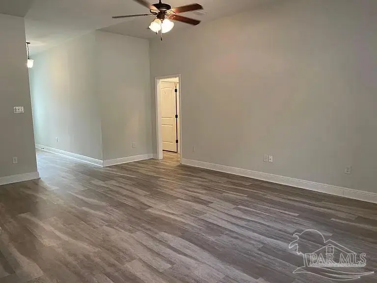 5723 Maggie Rose Cir, Milton, FL 32570 - Image #2