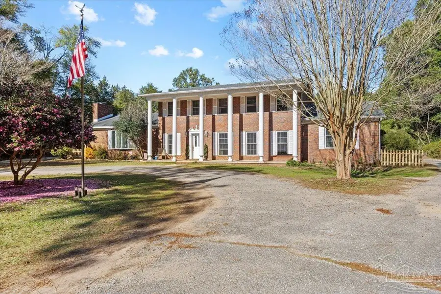 5560 Willard Norris Rd, Milton, FL 32570 - Image #2