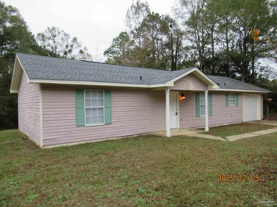 526 Greenberry Dr, Cantonment, FL 32533 - Image #2