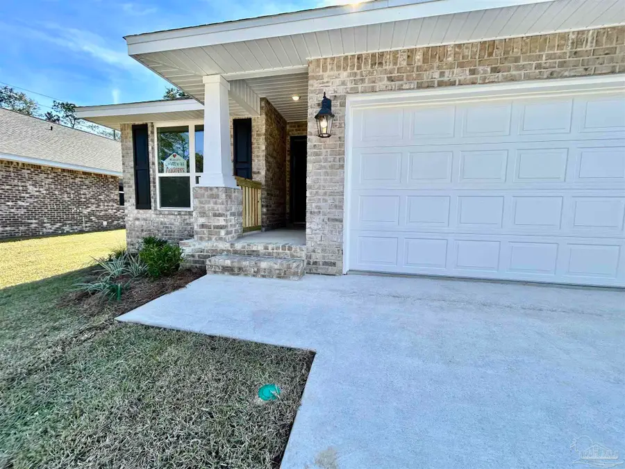 1490 Lansing Dr, Pensacola, FL 32504 - Image #3