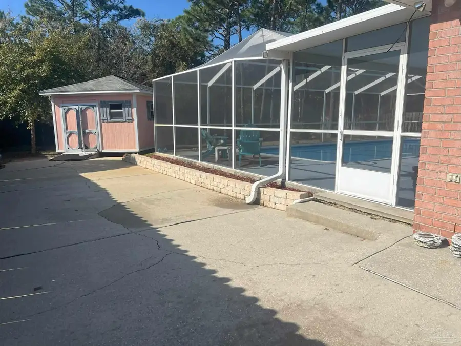 1725 Lighthouse Pointe Dr, Gulf Breeze, FL 32563 - Image #3