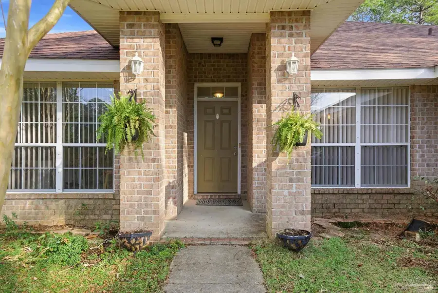 6711 Desoto St, Navarre, FL 32566 - Image #3