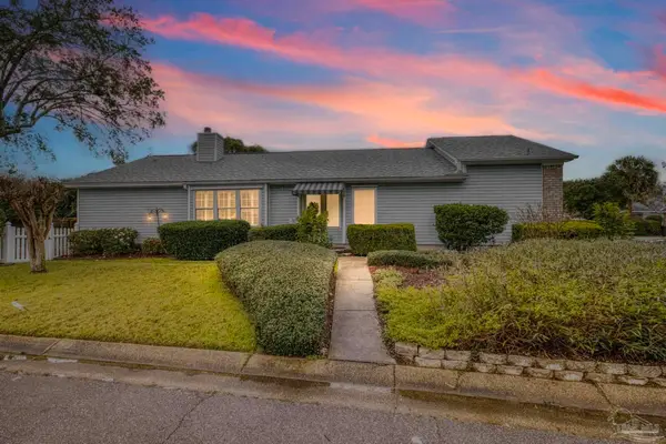 3515 Silvertree Ln, Pensacola, FL 32504