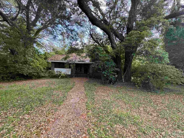 6305 W Jackson St, Pensacola, FL 32506