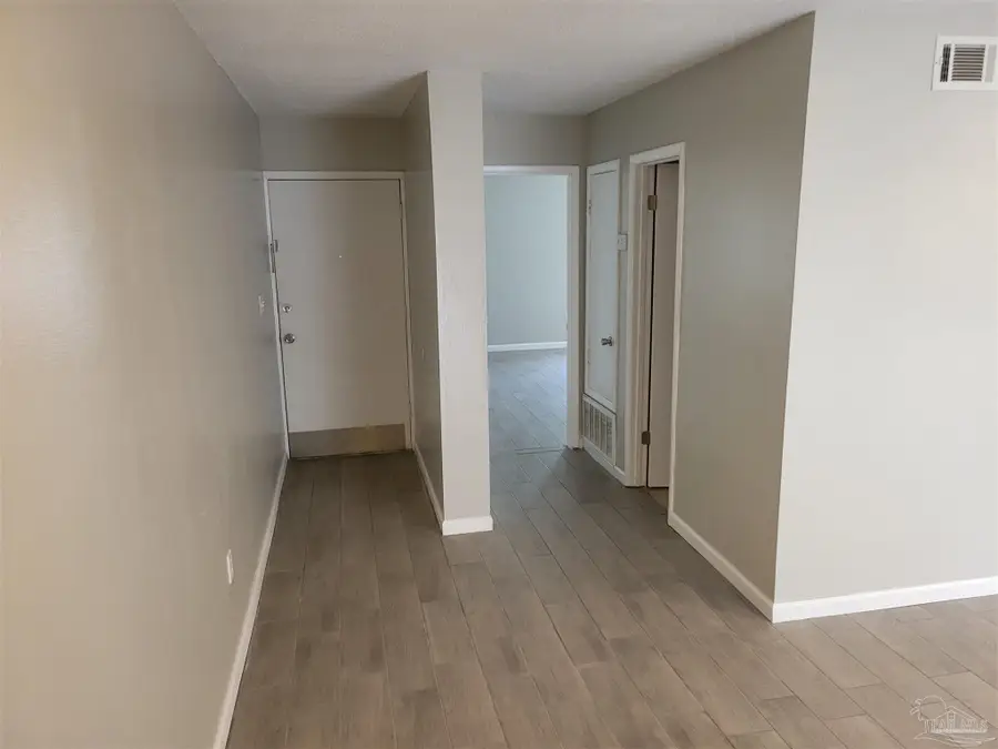 401 NW Marshall Ct #1, Fort Walton Beach, FL 32548 - Image #2