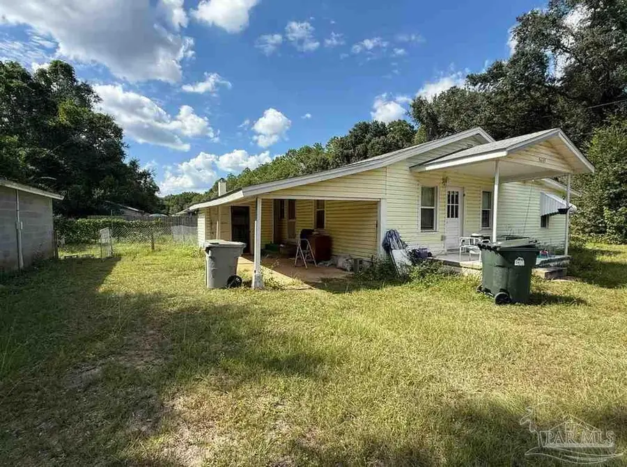 5685 Nicholas Ln, Pensacola, FL 32526 - Image #2