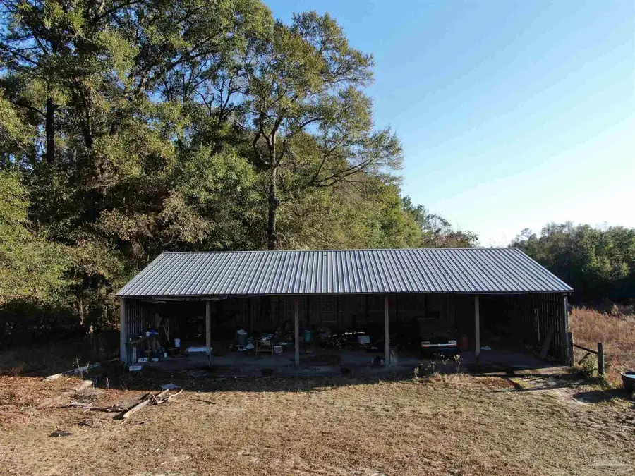 205 Varnum Rd, Laurel Hill, FL 32567 - Image #2