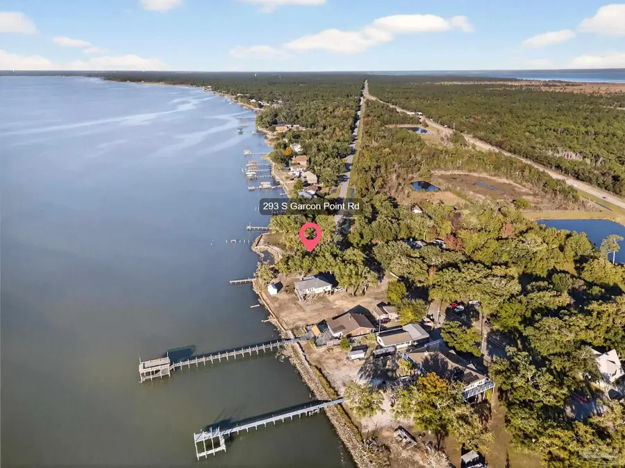 293 S Garcon Point Rd, Milton, FL 32583 - Image #2