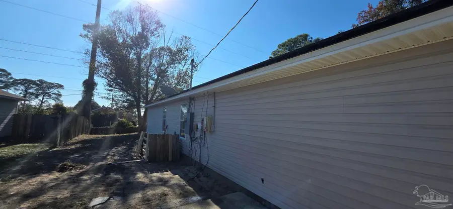 400 Peregrine Ct, Mary Esther, FL 32569 - Image #2