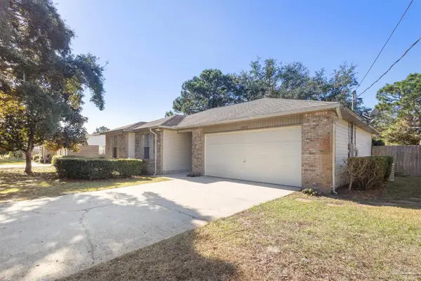 1849 Candlewood Dr, Navarre, FL 32566