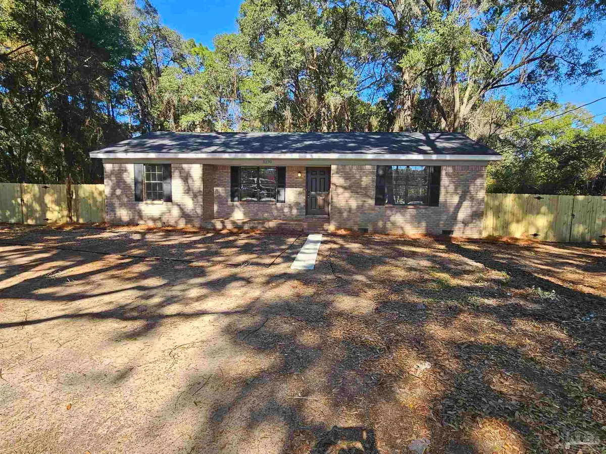 5270 Barcelona St, Pace, FL 32571 - Image #1