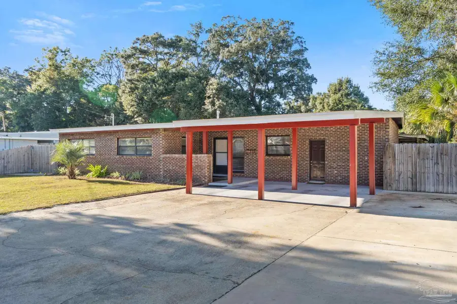 632 Berkley Dr, Pensacola, FL 32503 - Image #2