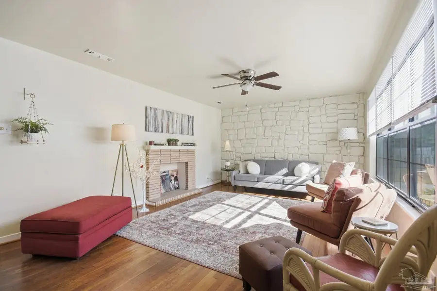 2340 Teate Ave, Pensacola, FL 32504 - Image #3