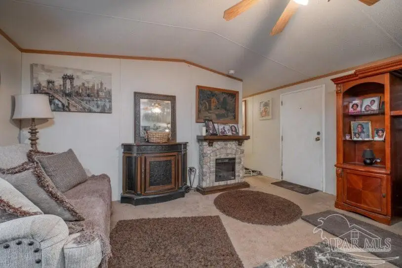 550 Allen Cir, Molino, FL 32577 - Image #3