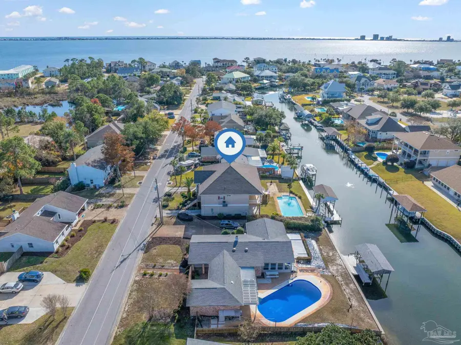 951 Coronado Dr, Gulf Breeze, FL 32563 - Image #3