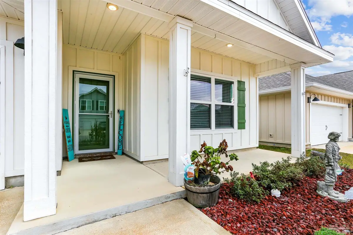 5752 Conley Ct, Pace, FL 32571 - Image #1