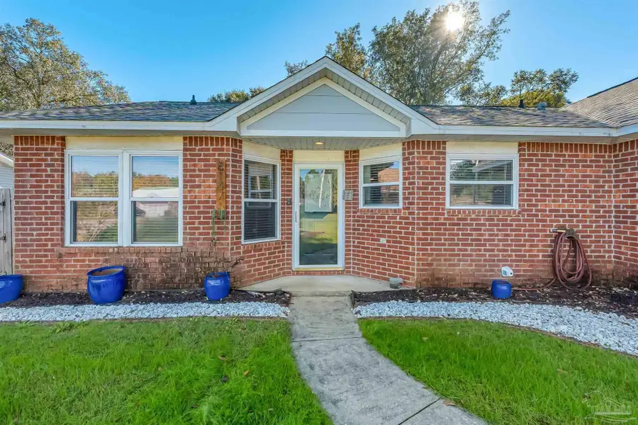 8147 Country Bay Blvd, Navarre, FL 32566 - Image #2