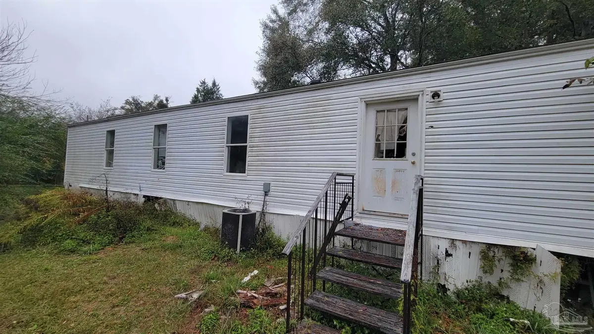 823 Booker Ave, Cantonment, FL 32533 - Image #1