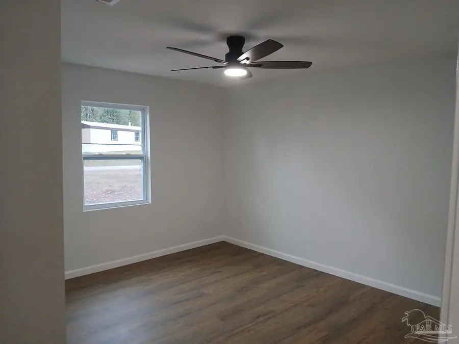 200 N Chipper Rd, Cantonment, FL 32533 - Image #3