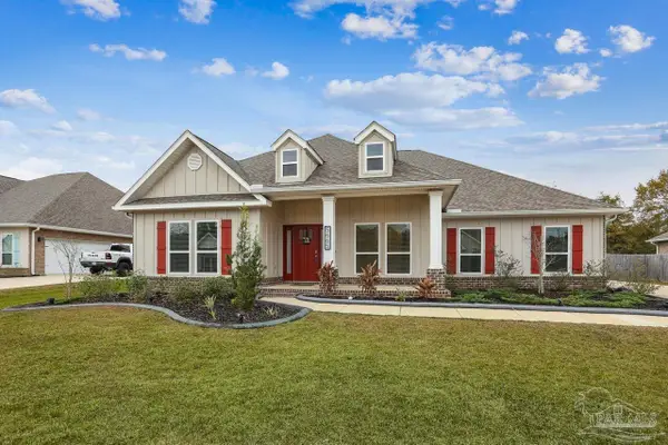 5665 Blake Ln, Pace, FL 32571