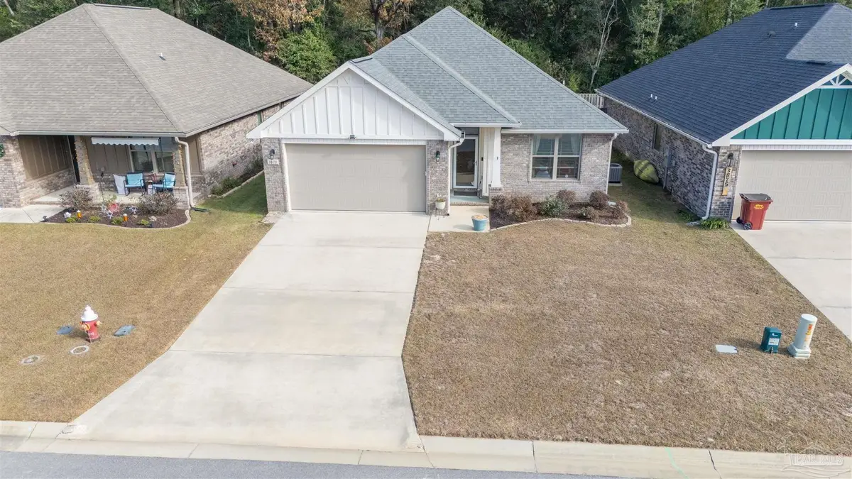 3879 Shady Grove Dr, Pace, FL 32571 - Image #1