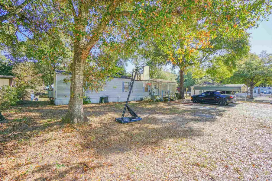 4404 Alanthus St, Milton, FL 32583 - Image #2