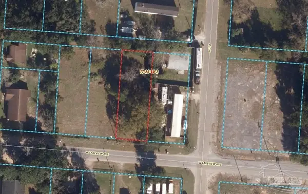 2706 W Lakeview Ave, Pensacola, FL 32505