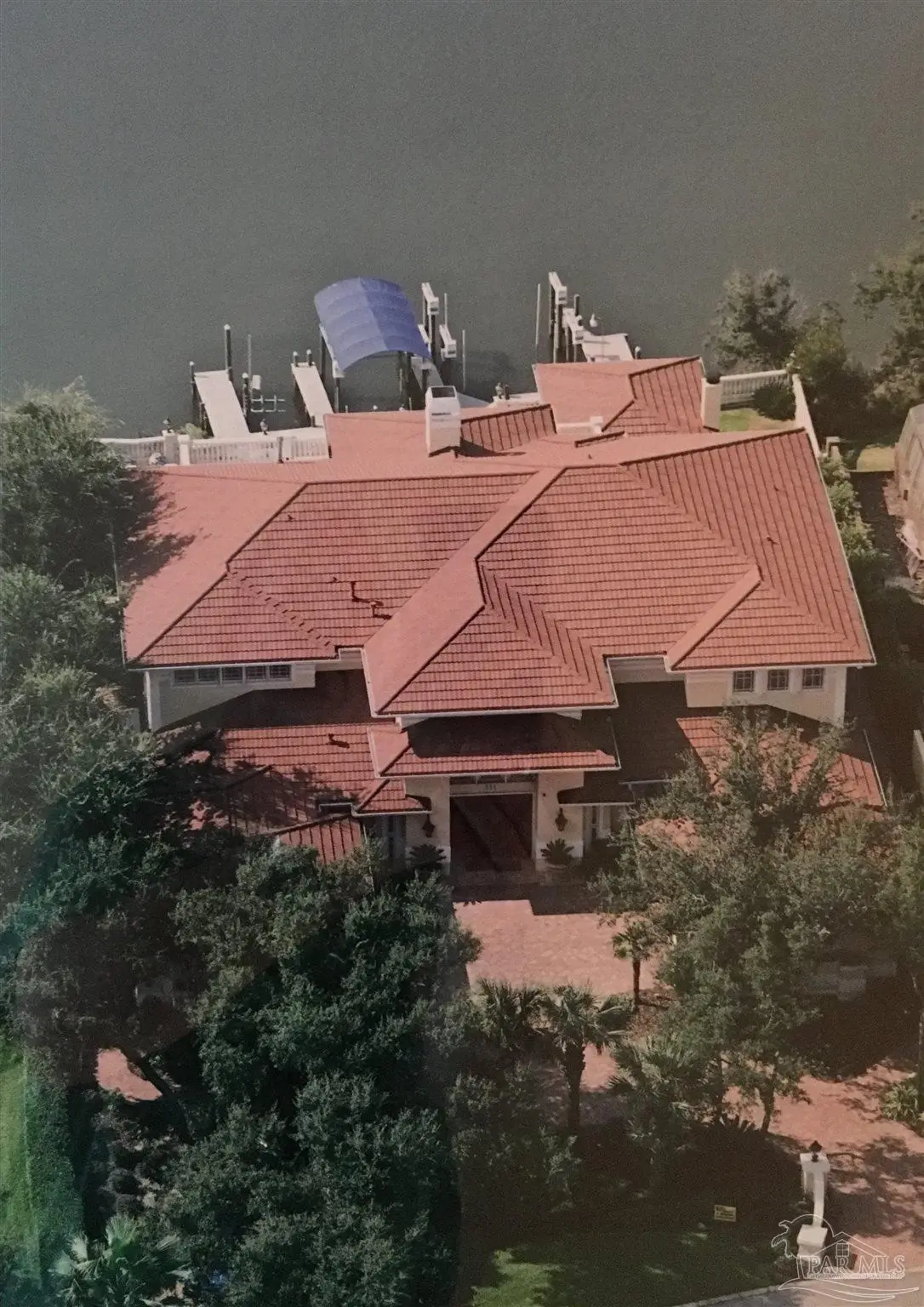 111 Chanteclaire Cir, Gulf Breeze, FL 32561 - Image #1