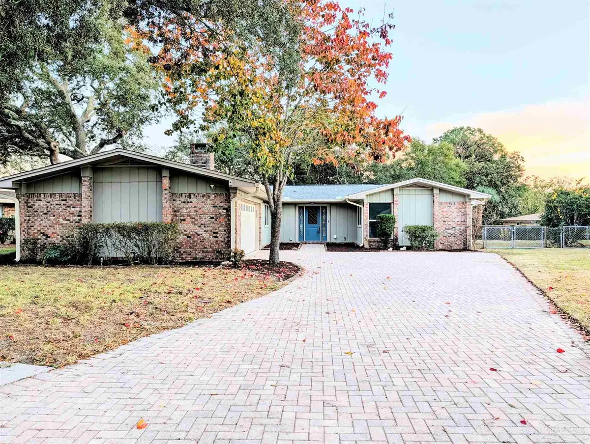 6 Stafford Cir, Fort Walton Beach, FL 32547 - #1