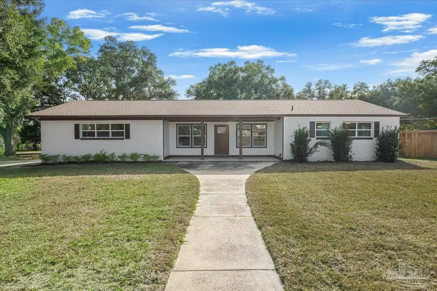 2001 Saddlebrook Dr, Pensacola, FL 32526 - Image #2