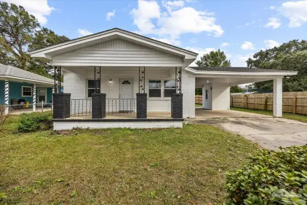 3258 Peagler Plaza Rd, Pensacola, FL 32505