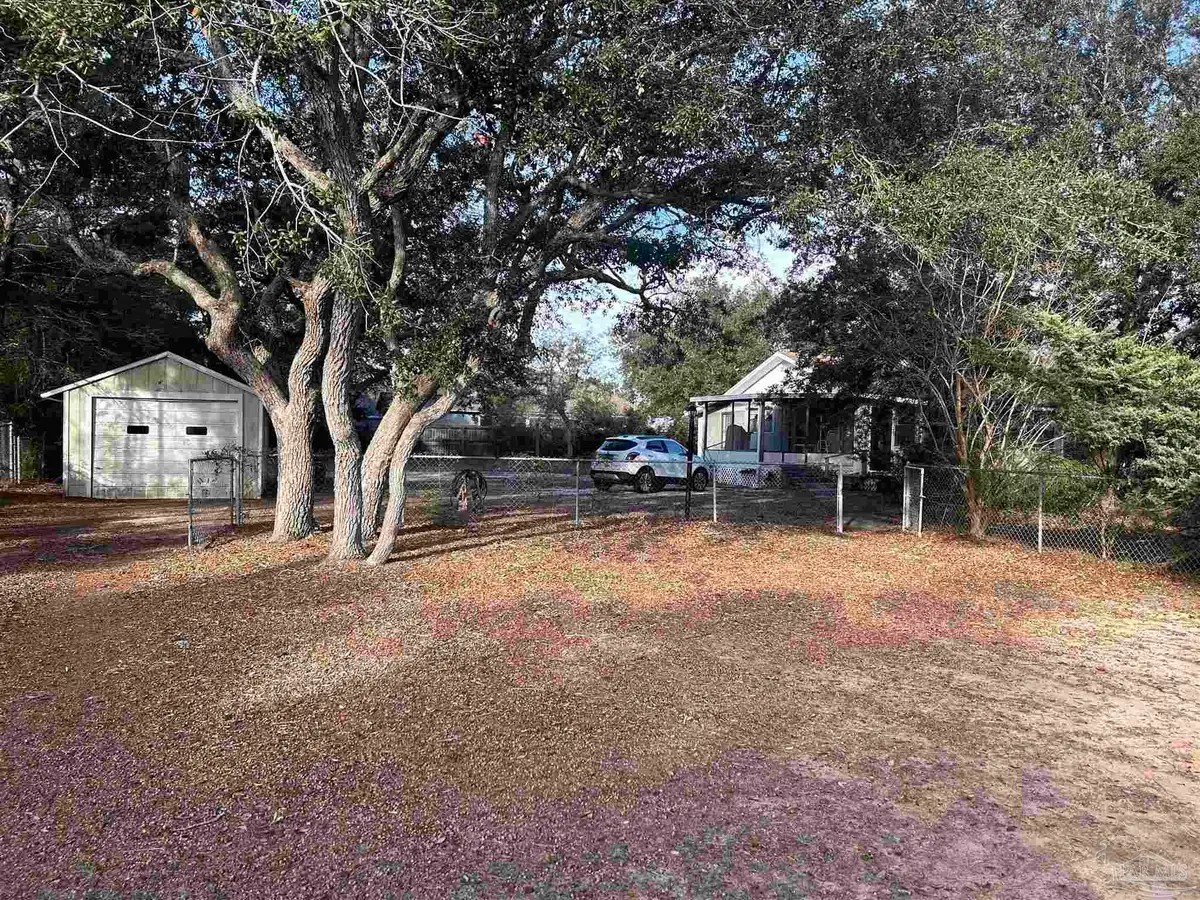 1931 Alhambra St, Navarre, FL 32566 - Image #1