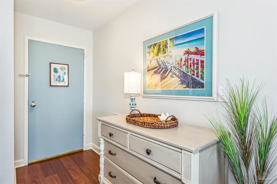 825 Bayshore Dr #508, Pensacola, FL 32507 - Image #2