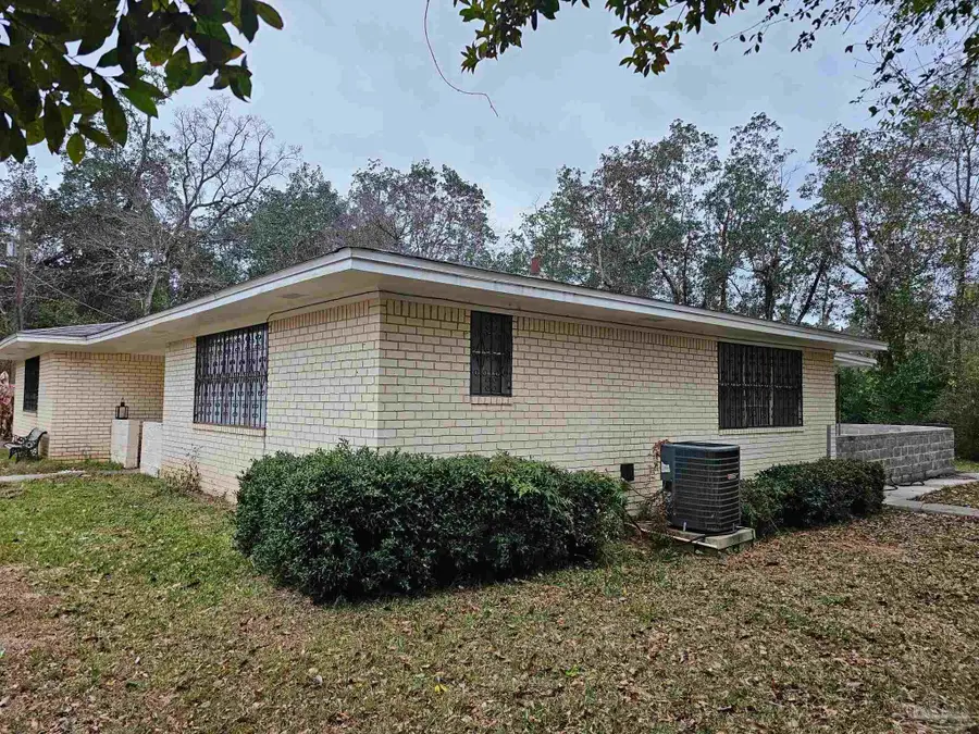 7621 Pine Forest Rd, Pensacola, FL 32526 - Image #2