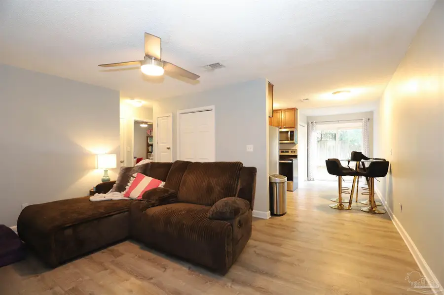 118 Shirley Dr, Gulf Breeze, FL 32561 - Image #3