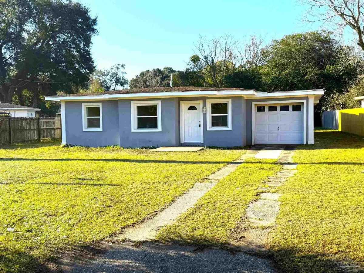 9 Janet St, Pensacola, FL 32506 - #1