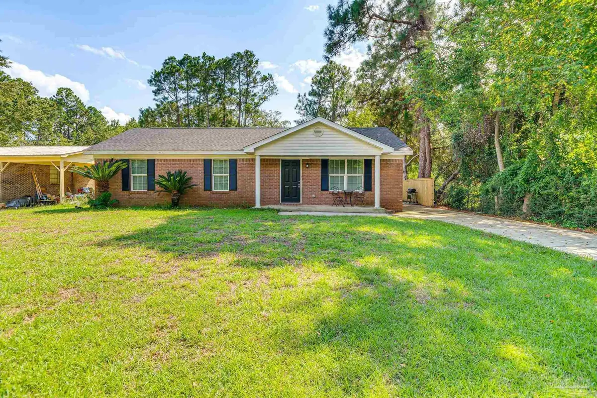 5811 Gabezo St, Milton, FL 32583 - Image #1