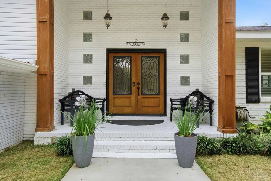 2 Highpoint Dr, Gulf Breeze, FL 32561 - Image #2