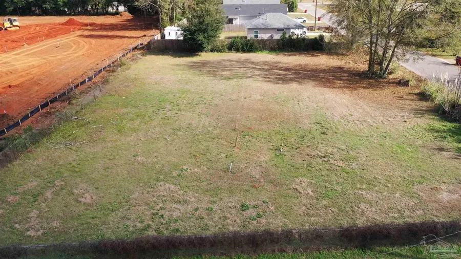 4016 Mccutchin Dr, Jay, FL 32565 - Image #2