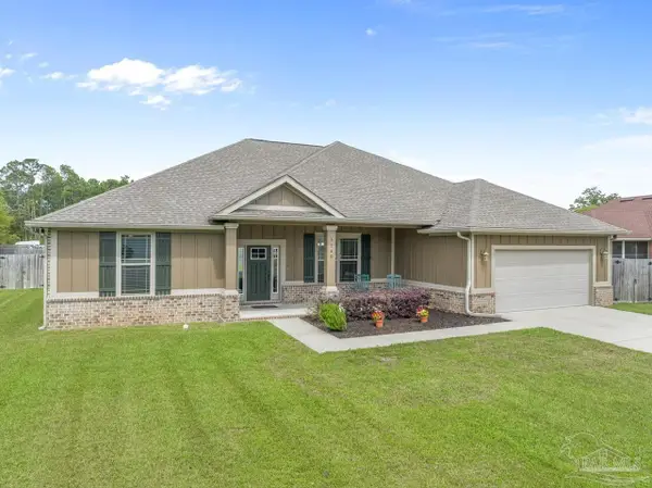 5540 Navaho Dr, Pensacola, FL 32507