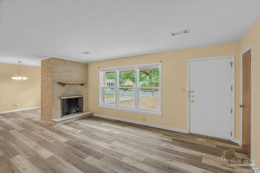 101 N 72nd Ave, Pensacola, FL 32506 - Image #2
