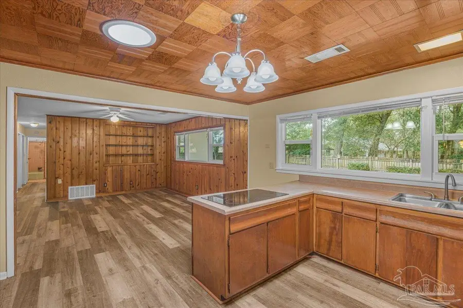 101 N 72nd Ave, Pensacola, FL 32506 - Image #3