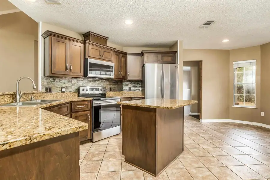 5574 Shadow Grove Blvd, Pensacola, FL 32526 - Image #3