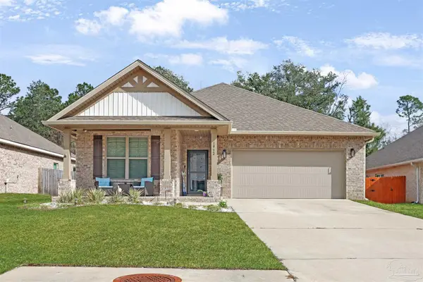 1932 Appleton Dr, Cantonment, FL 32533