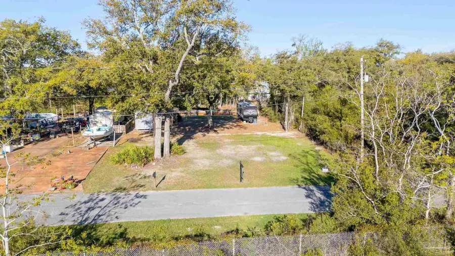 317 Katie St, Milton, FL 32583 - Image #3