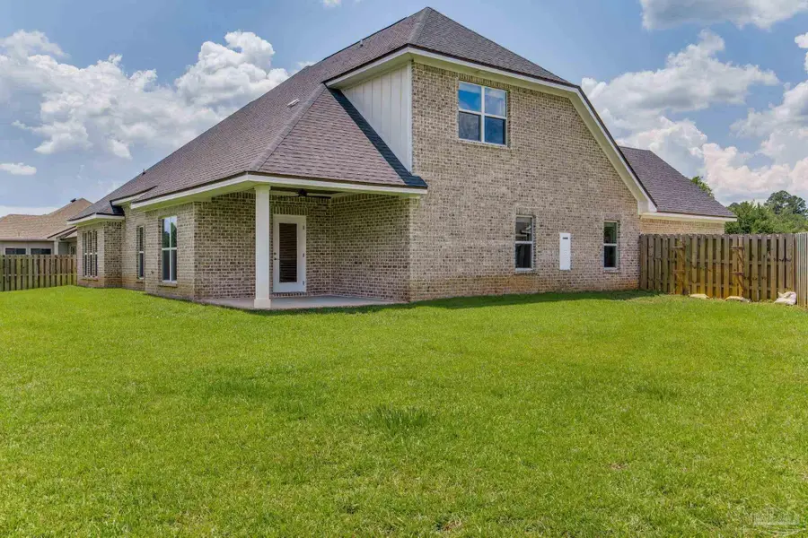 6044 Huntington Creek Blvd, Pensacola, FL 32526 - Image #2