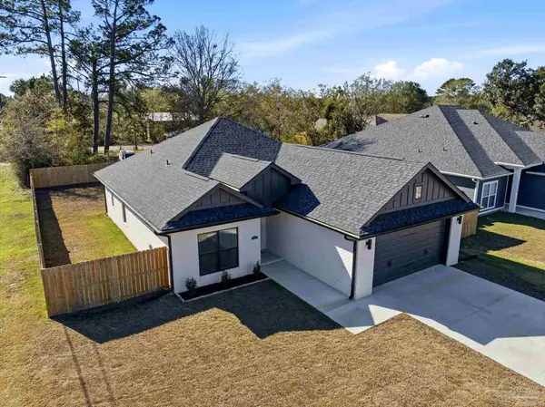 1417 Claridge Pl, Pensacola, FL 32534