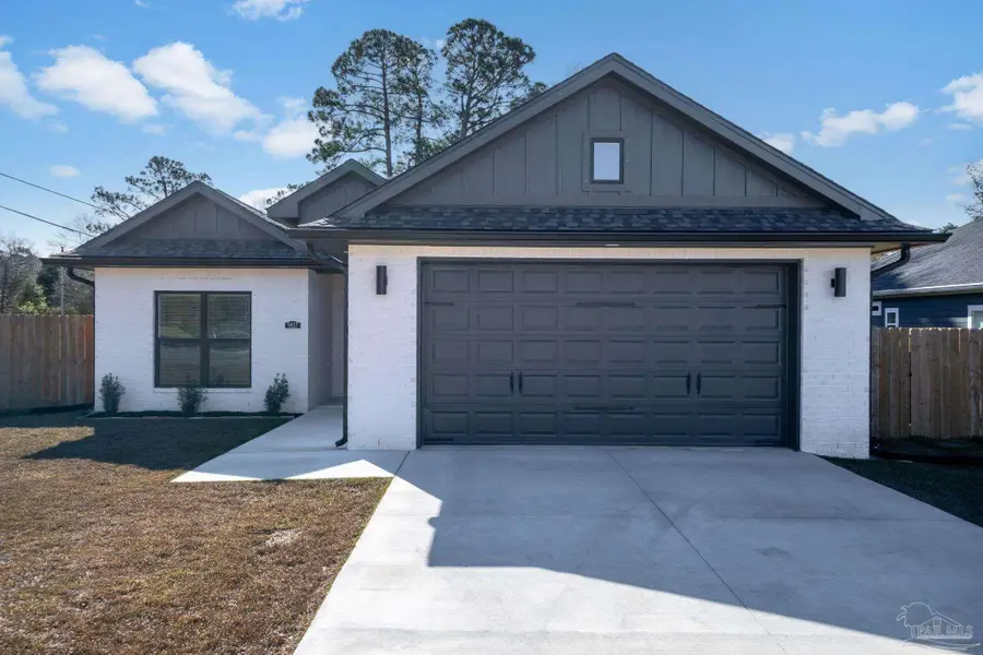 1417 Claridge Pl, Pensacola, FL 32534 - Image #2